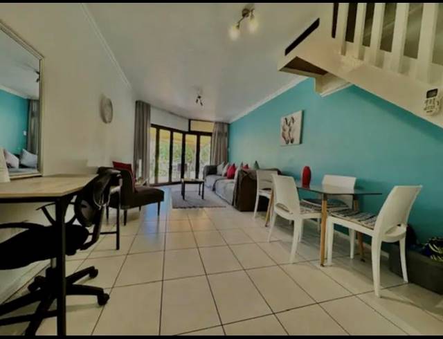 2 BEDROOM APARTMENT FOR SALE IN UMHLANGA ROCKS